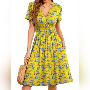 🆕 WEACZZY Yellow Flower Dress Sz M Short sleeve